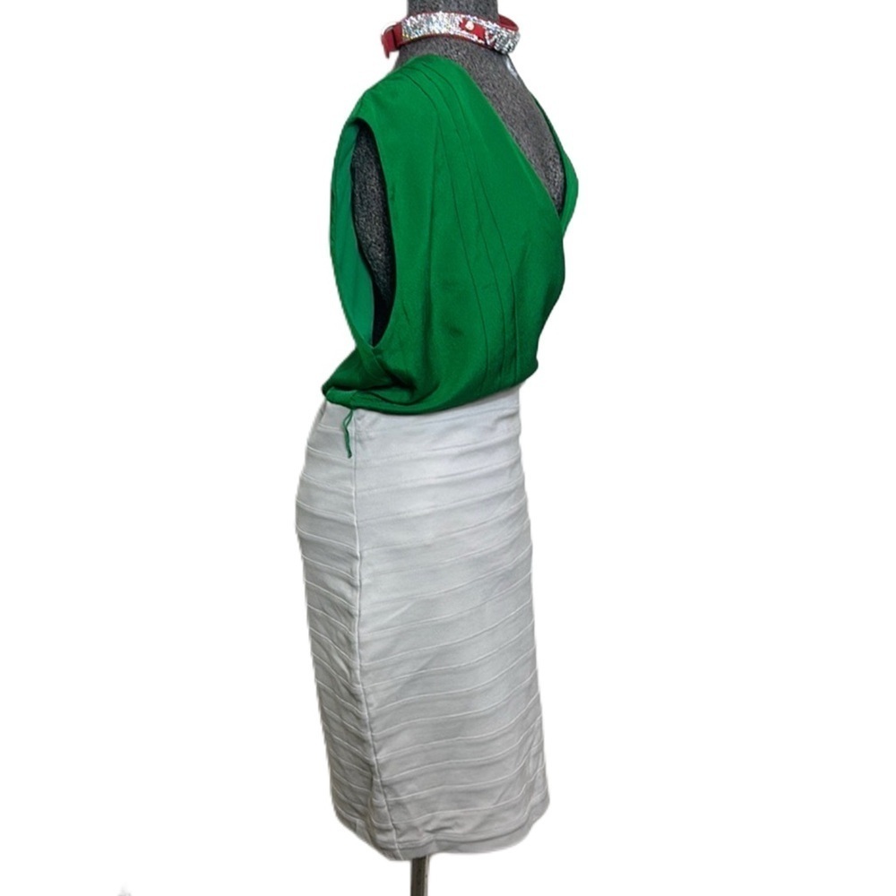 EXPRESS CHIC GREEN SLEEK  White Wrap Dress Stylish Outstanding Size Medium - Picture 4 of 11